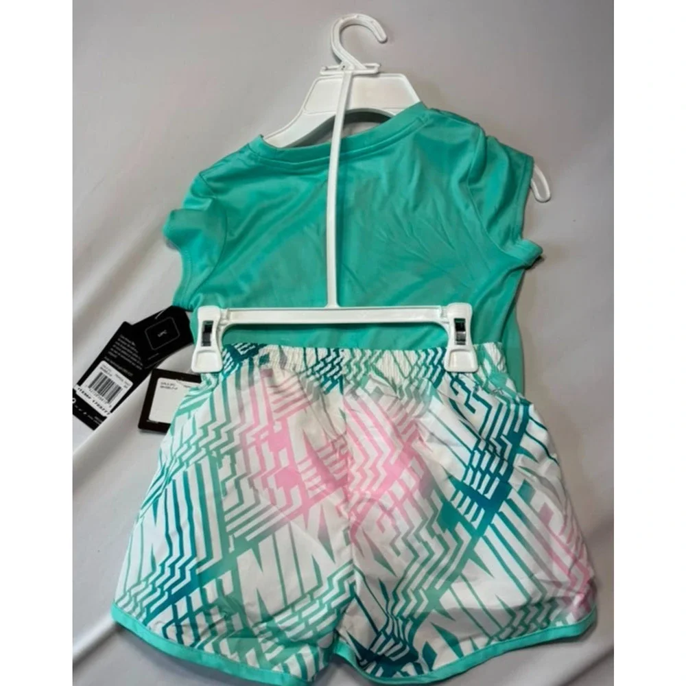 Nike Girls 2-Piece Dri-FIT Performance Set – Tropical Twist – Size 6X